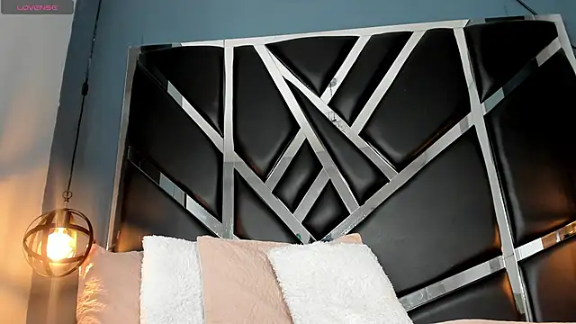 Esmeralda__18 webcam