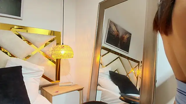 Camila_Martinez1_ webcam