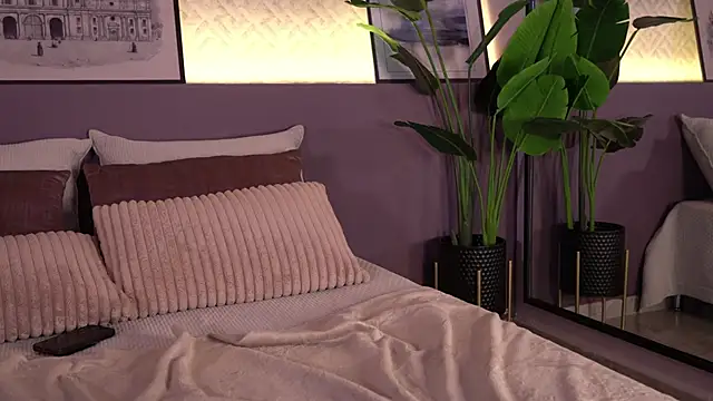 ElleDiane live sex cam