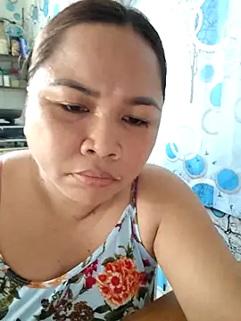 sweetlorie_83 - Sweetlorie_83's free webcam - UK Sex Cams