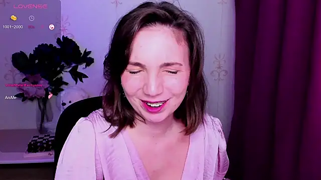 KindHazelHere_ webcam