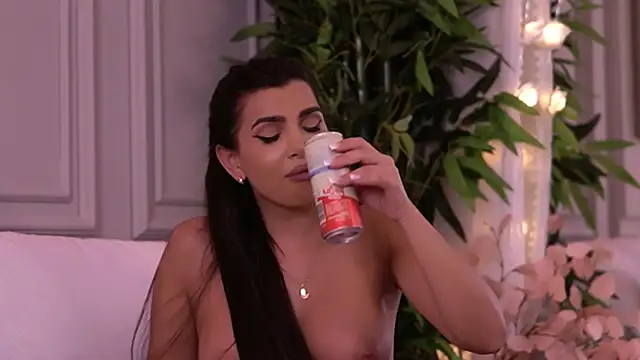 NicoleCellini webcam