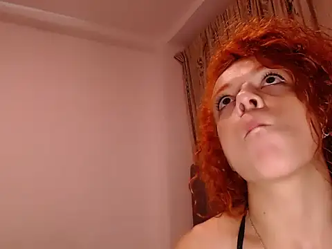 saara_johnson496 webcam