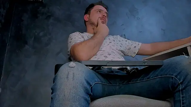 Master_Mark_Wayne webcam