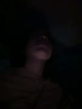 NAUGHTY_LITTLE_18 webcam