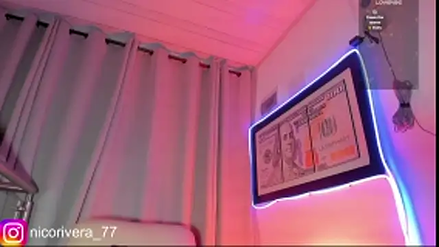 nico_rivera webcam