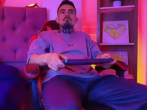 Dallas_Whitee webcam