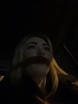 SelinaGalinsky6 live sex cam