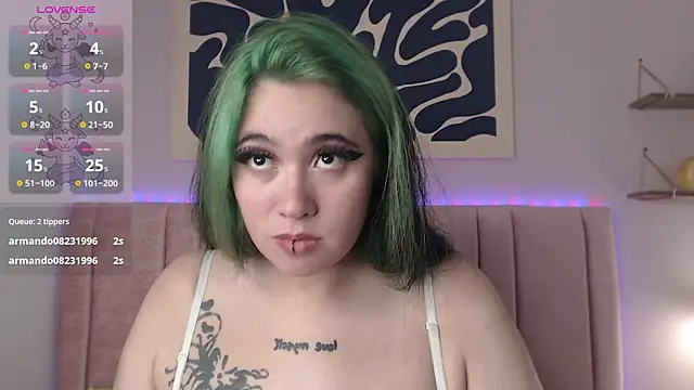 Liliith_Zeniith webcam