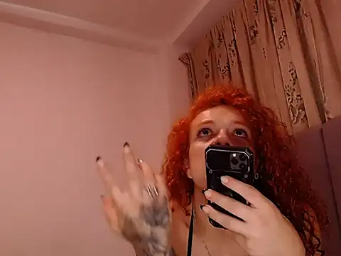 saara_johnson496 webcam