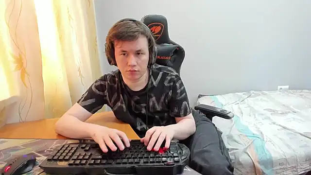 iliaskrislove webcam