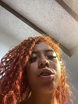 ThePrettyTiana webcam