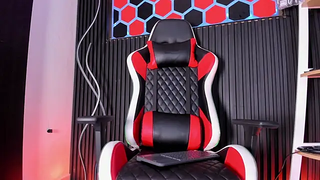 Cristopher_Wild webcam