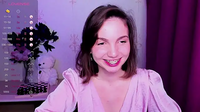 KindHazelHere_ webcam