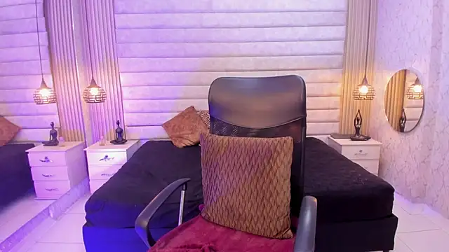 VictoriaaBlair webcam