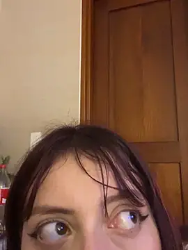 RojitasTeaseX_ webcam