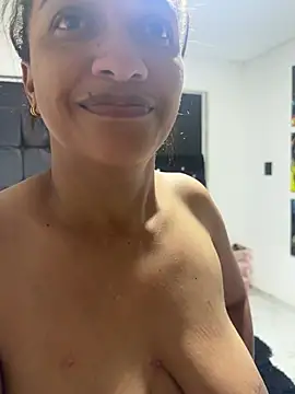 LunandCarlos live sex cam