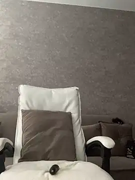 LillySquirtShot webcam