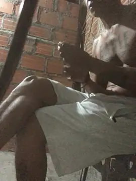 elpeluchenegroxxx3 webcam