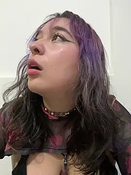 Celeste_Bauman webcam