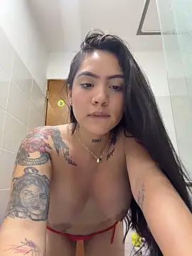 Webcam Model (liahouses)  is live.Free join now!