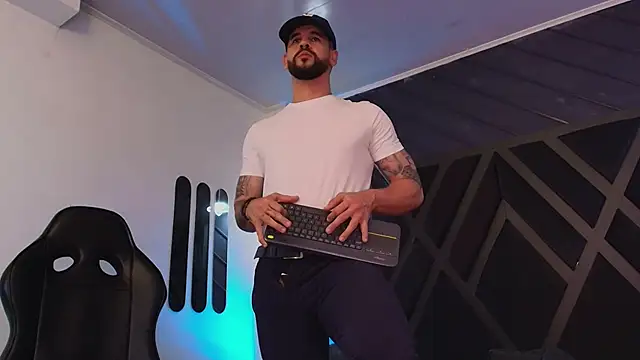 petesevans - Petesevans's free webcam - UK Sex Cams