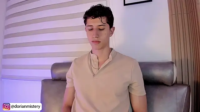 Dorianmistery2322_ webcam