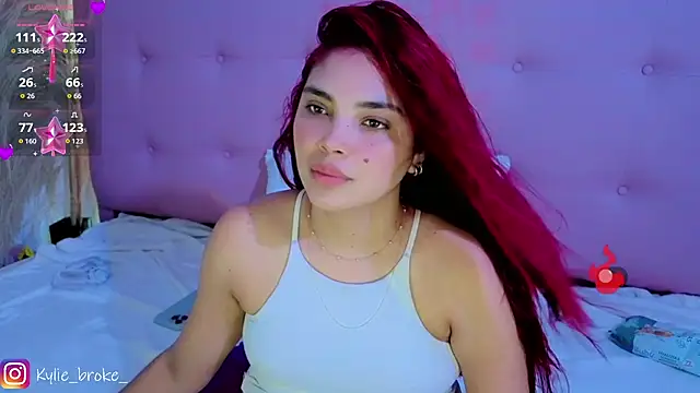 Kylie_brokee webcam