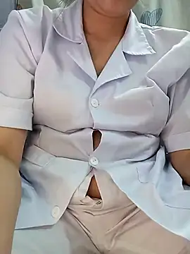 ariana-vy - Ariana-Vy's free webcam - UK Sex Cams