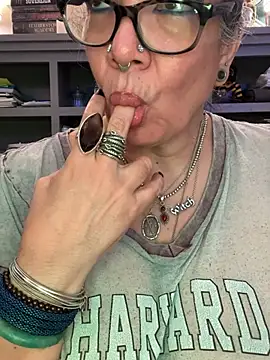 dieseldame1313 webcam