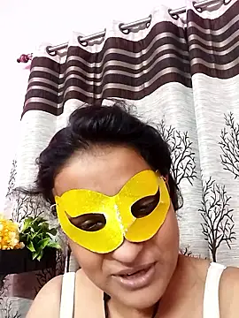 gullapi - Gullapi's free webcam - UK Sex Cams