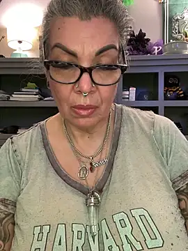 dieseldame1313 webcam