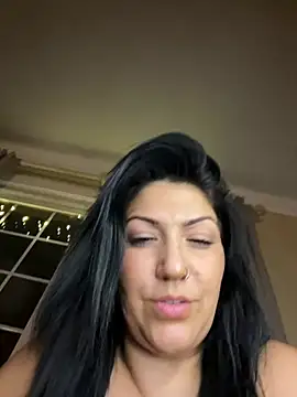 LittleMissEeve webcam