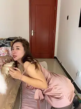 jingjingxiang-520 (F milf) - 逼夹