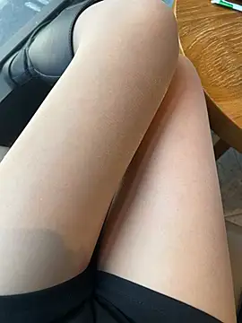 yimisun01 - Yimisun01's free webcam - UK Sex Cams