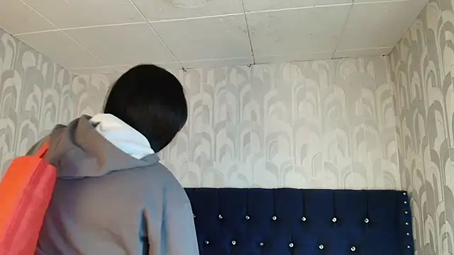 CarolineBrunx webcam