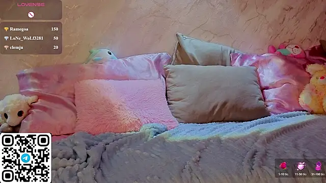 Aurora_Bennet webcam