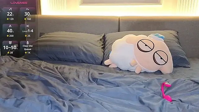 Alittleasiangirl webcam