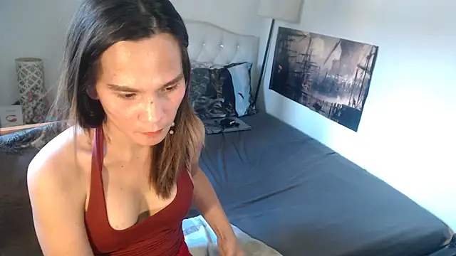 NinaDOM4CUM webcam