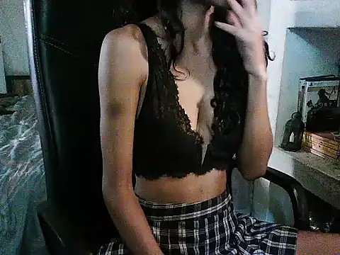 exude_diya - Live Cam