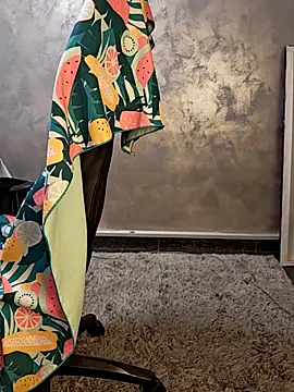 avasquirtmilf - AvaSquirtMilf's free webcam - UK Sex Cams