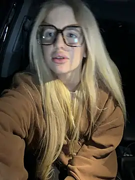 Holly-Glamour live sex cam