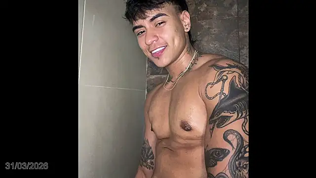 ftm_xxxperiencie (M young) - GET NAKED AND OPEN LEGS