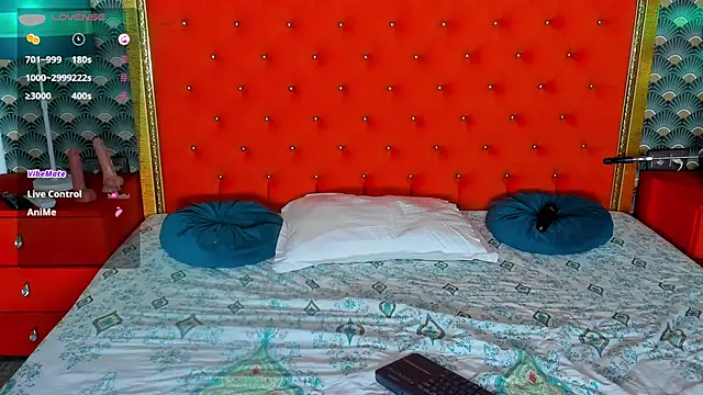 VallerieJones webcam