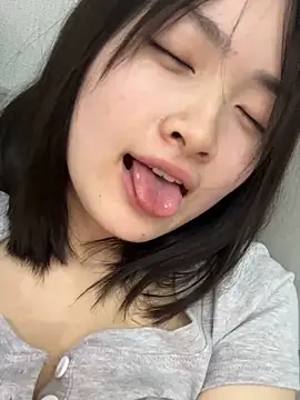 美女miaomiaou_在线直播