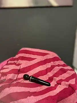 sexaddictcandy10 - SEXaddictCANDY10's free webcam - UK Sex Cams