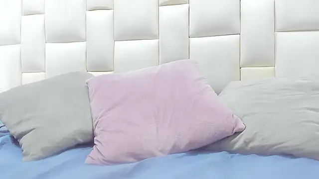 camila__herrera webcam