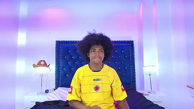 Cristal_and_luke webcam