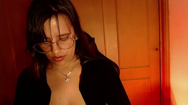 ivvy_bloom - Ivvy_Bloom's free webcam