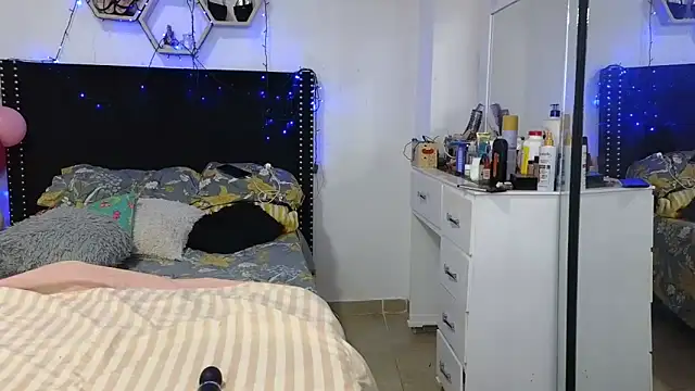 charlotte_077 webcam